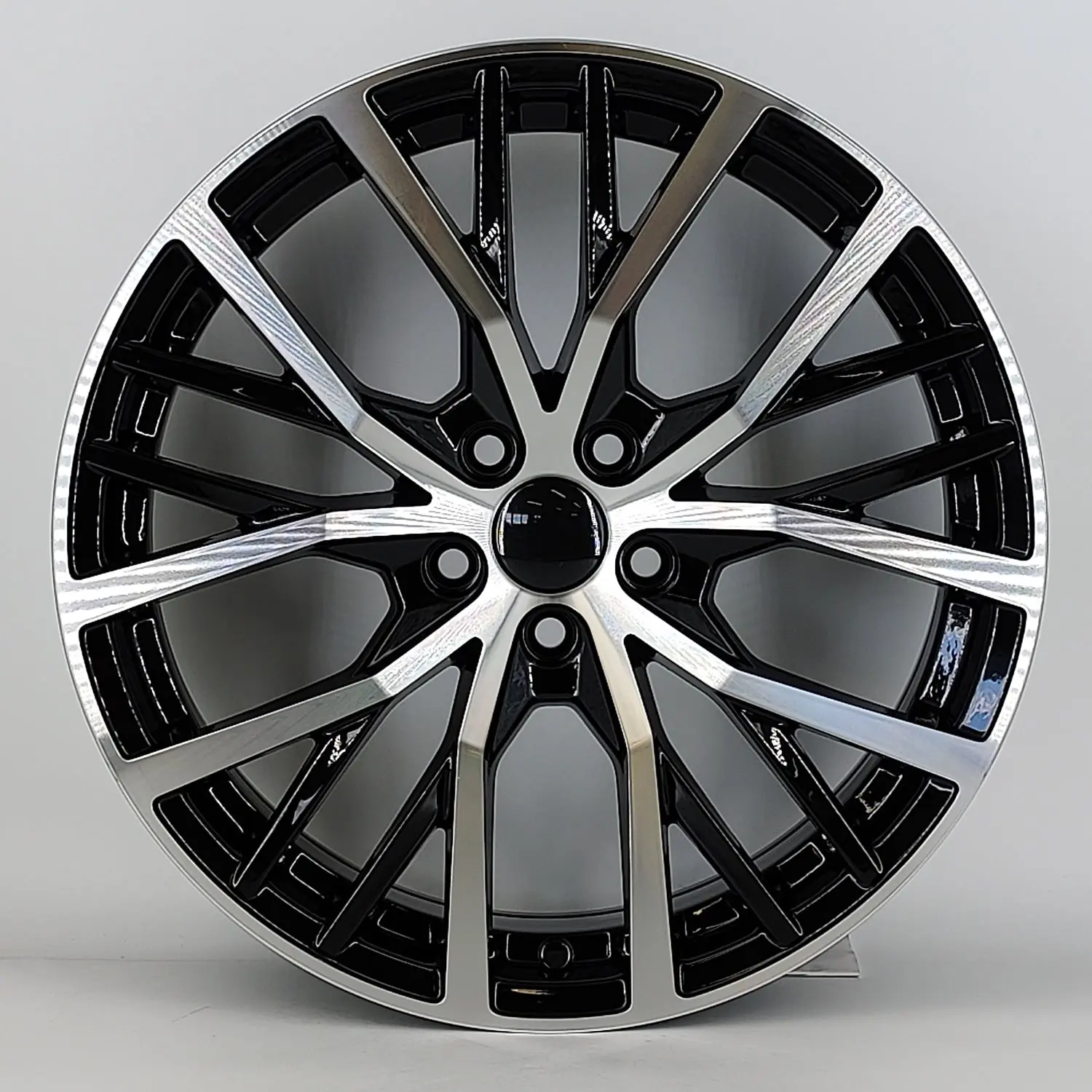 17" ALLOY WHEELS